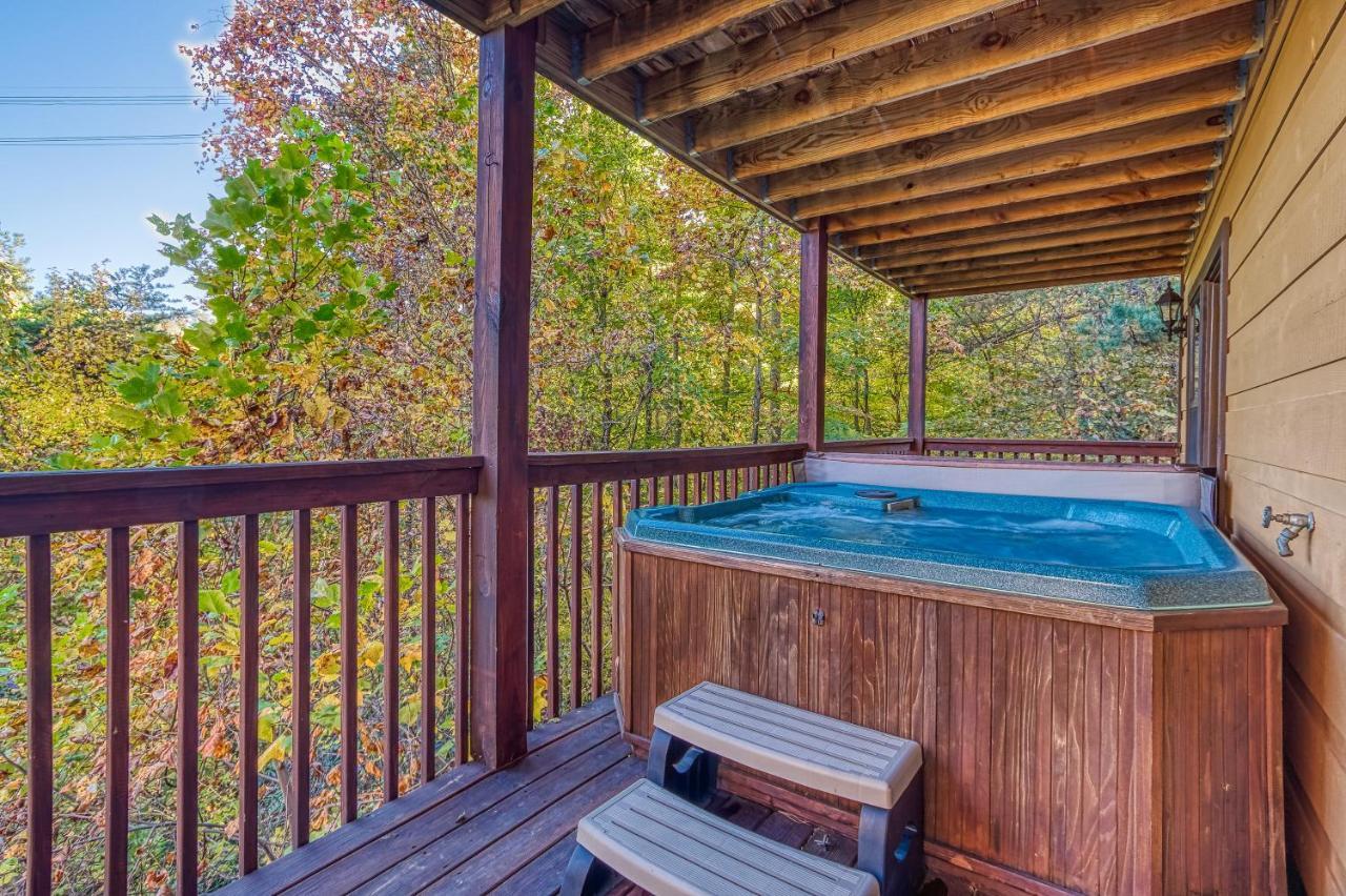 Daya, Hot Tub, Pool Table, 1089 Of Free Attraction Tickets For Each Paid Day, Dollywood And More! Gatlinburg Exterior photo