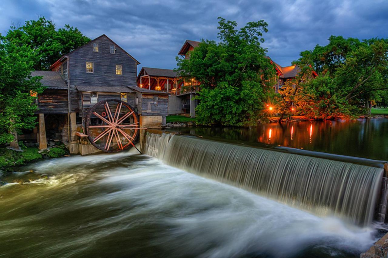 Daya, Hot Tub, Pool Table, 1089 Of Free Attraction Tickets For Each Paid Day, Dollywood And More! Gatlinburg Exterior photo